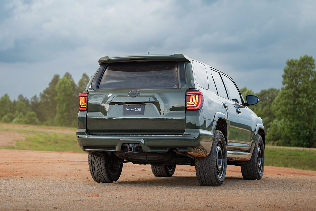 rear-of-4runner-with-tail-lights