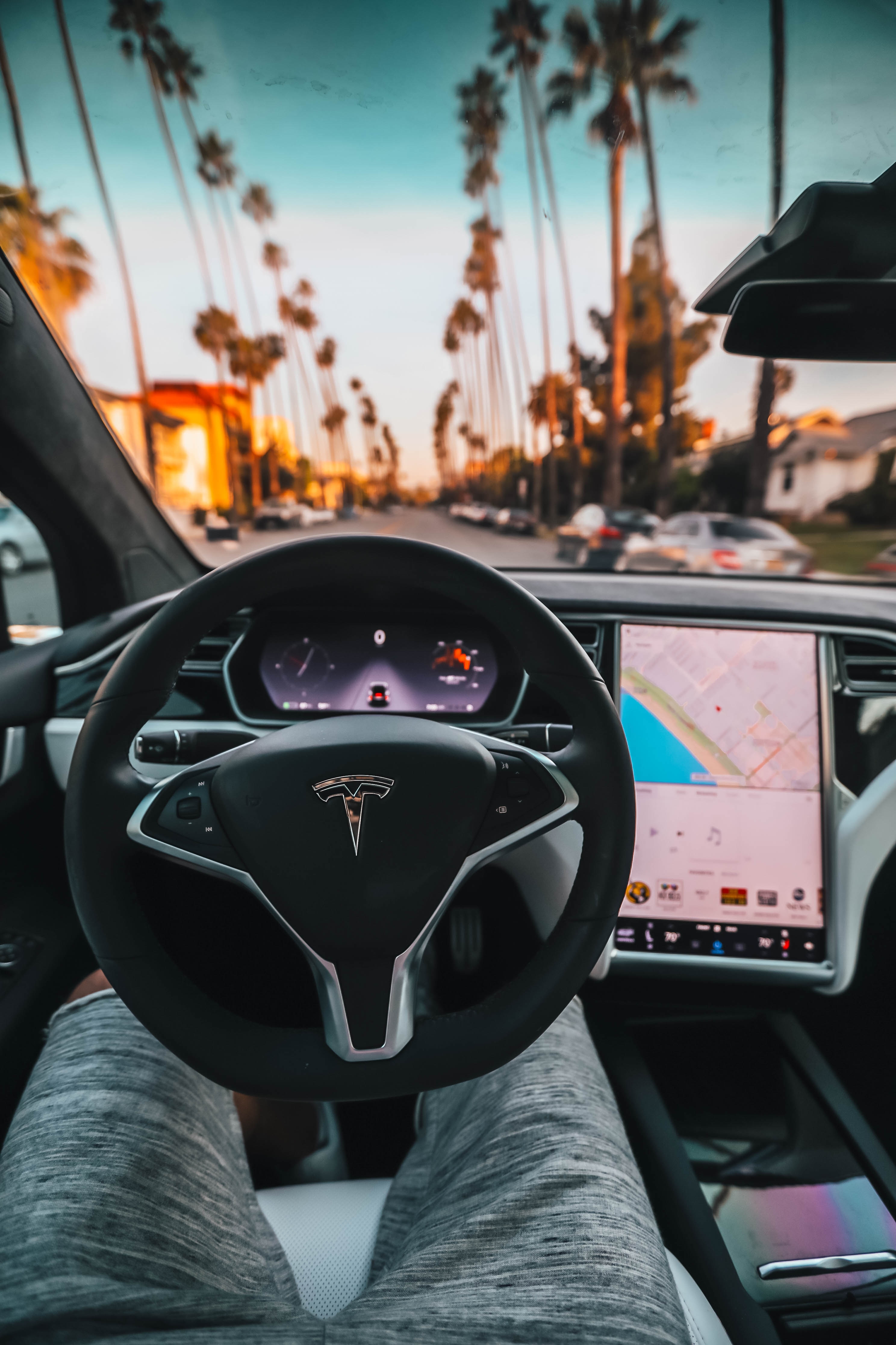 tesla-navigation-closeup