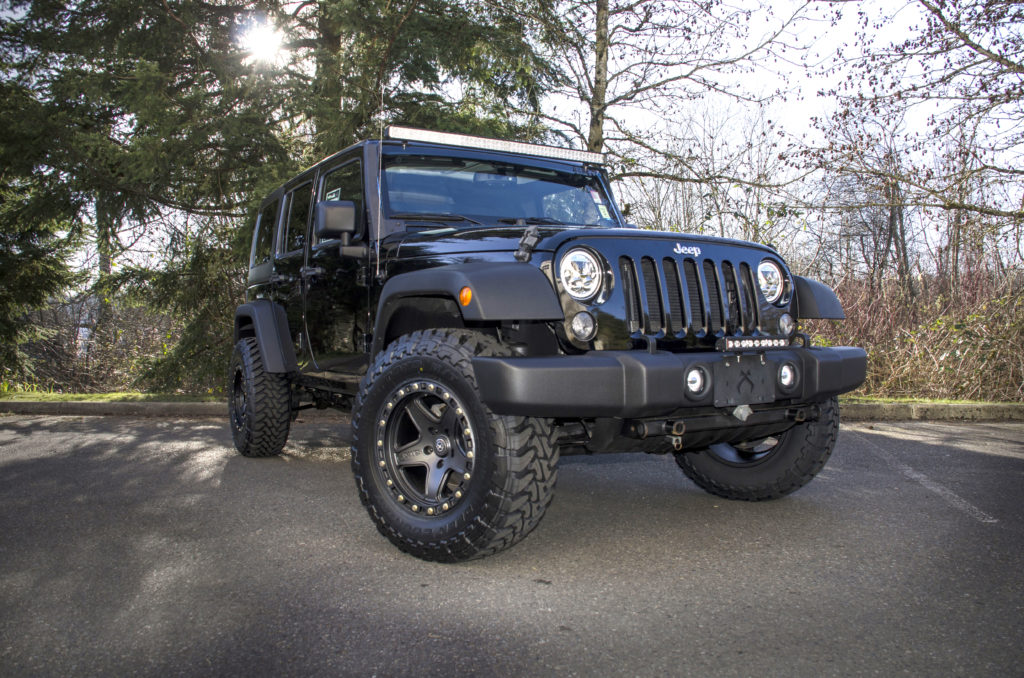 LED Headlights with Built-in Halo for the Jeep Wrangler